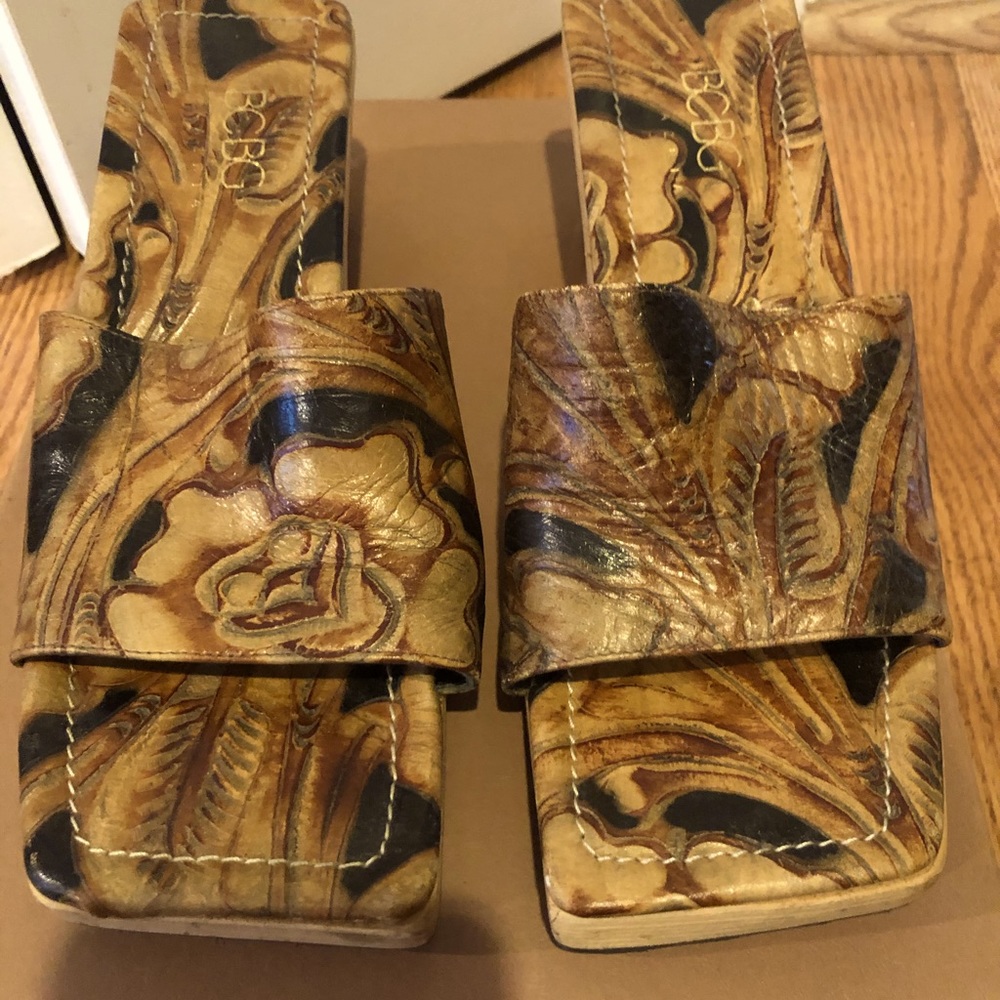 BCBG Max Azria Slide Sandals size 8